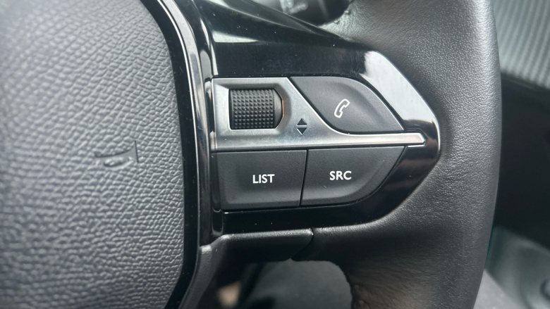 Peugeot 208 1.2 PureTech 100 Allure Premium + 5dr Petrol Hatchback